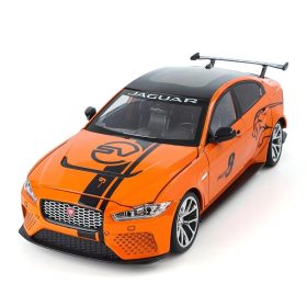 Jaguar XE SV Project 8 nagy 1:18 modell narancssárga